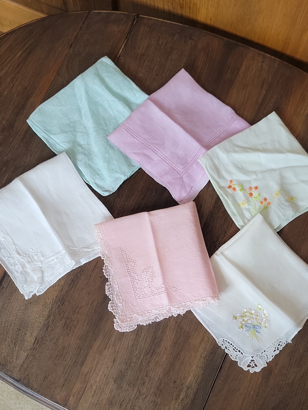 Vintage Embroidered Floral Lace Hankies Hankerchiefs Bundle Of 6